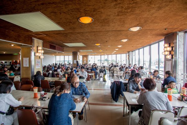 閉店した老舗百貨店大食堂の復活物語。地域の活性化へ繋がるリノベーションがつくる未来「マルカンビル大食堂」vol.3